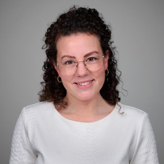 Maartje Meijers is consultant bij Neo-Mundo: executive search, advies, interim en werving en selectie in de zorg en welzijn.